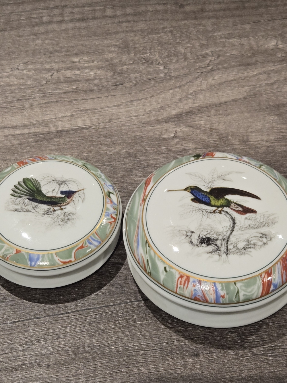 Vintage 1990 Bombay Co Hummingbirds of the World Porcelain Trinket Boxes Set/2